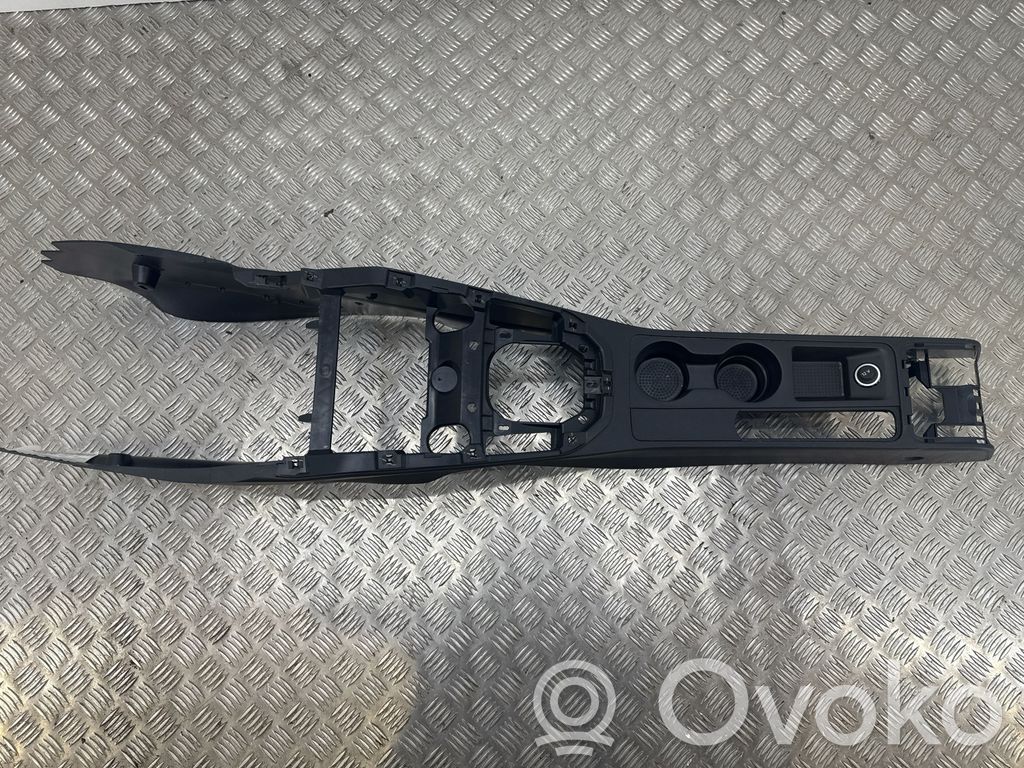 Seat Arona Mittelkonsole 