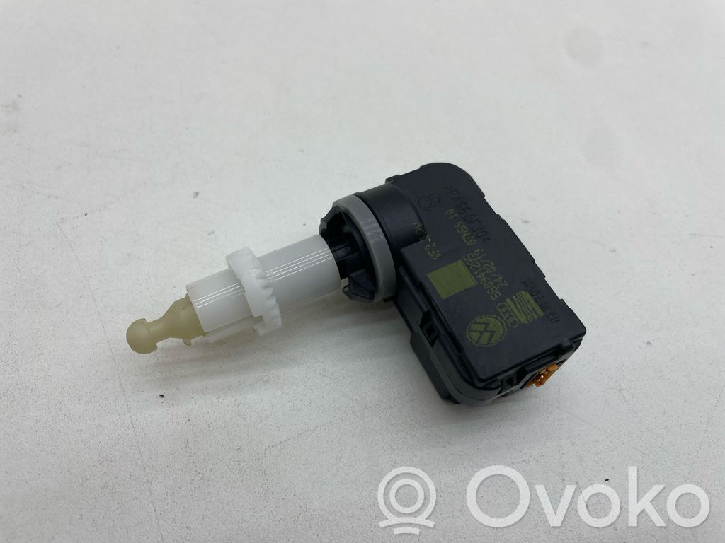 Audi A3 S3 8V Motorino di regolazione assetto fari 