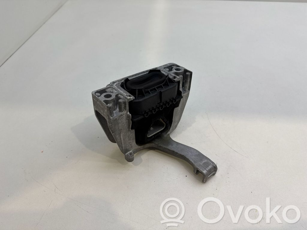 Seat Arona Wspornik / Mocowanie silnika 