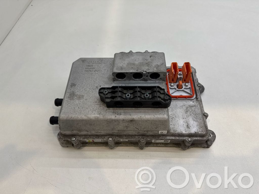 Polestar 2 Inversor/convertidor de voltaje 