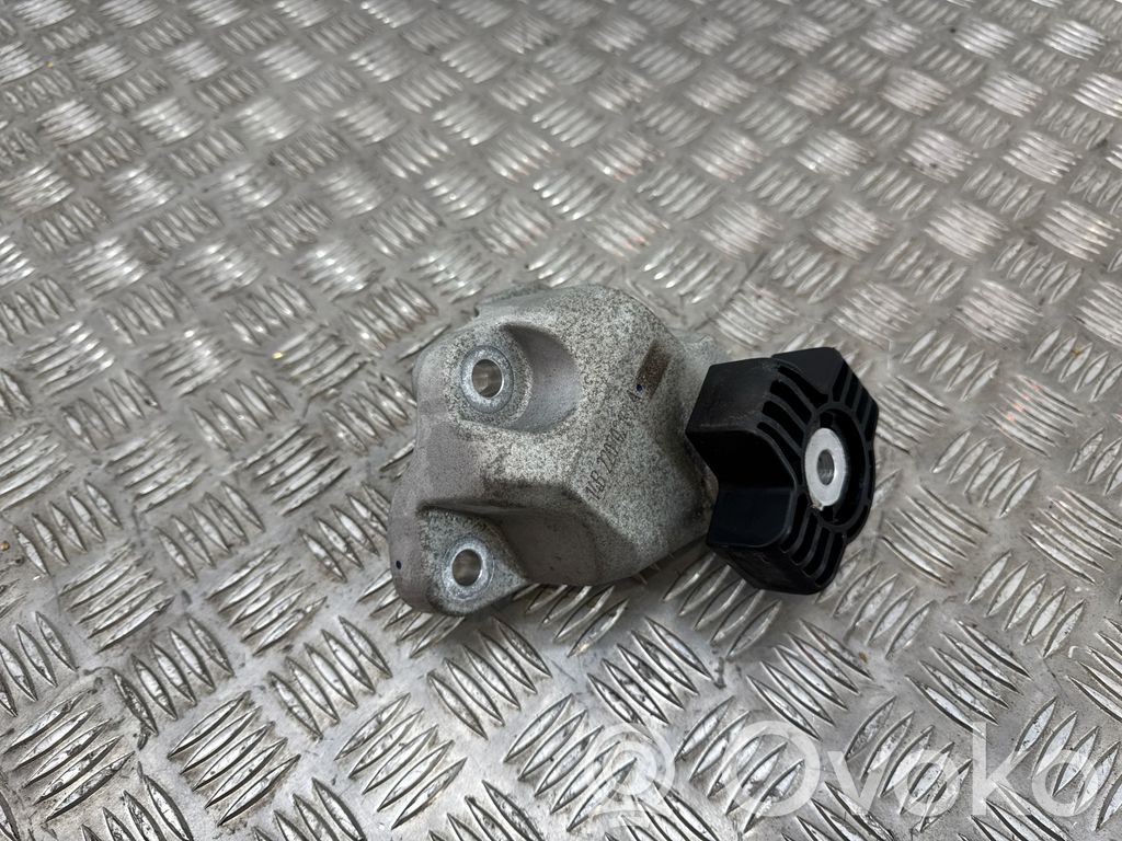 Engine mount bracket   32298843