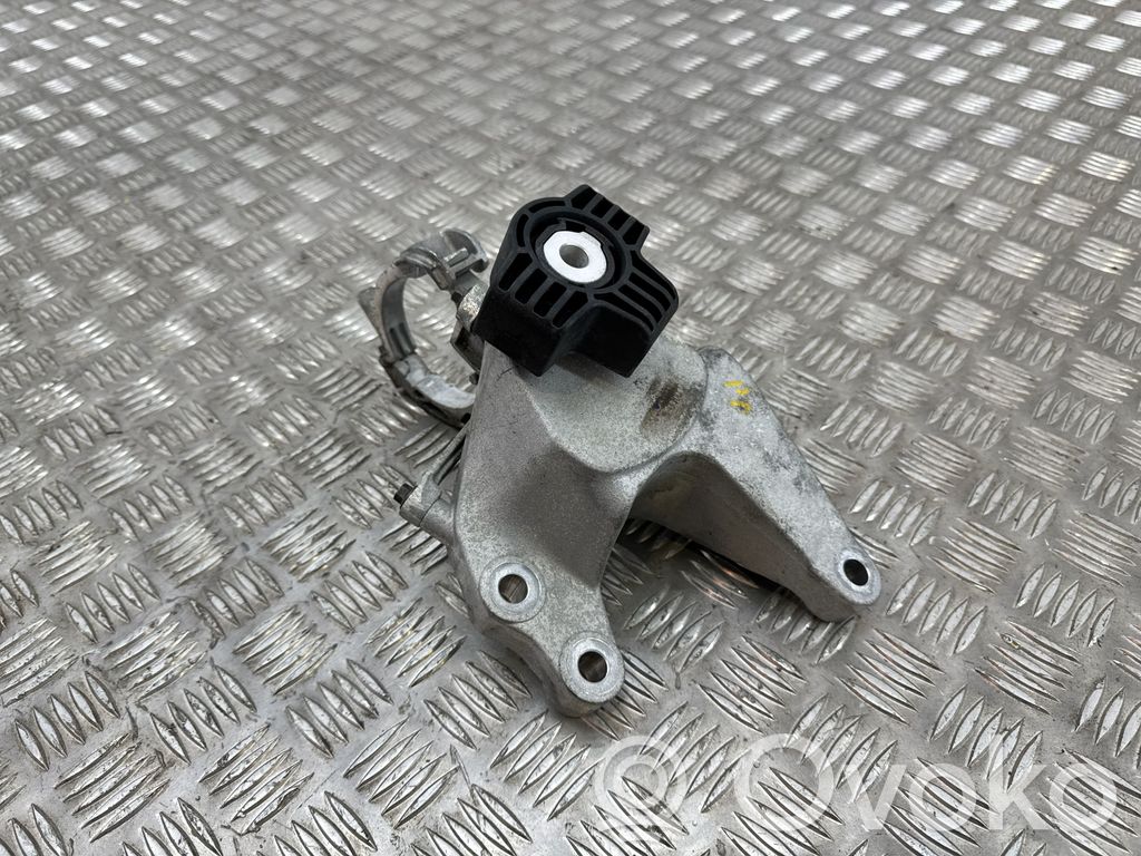Polestar 2 Engine mount bracket 
