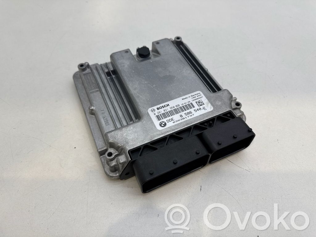 BMW 5 F10 F11 Engine control unit/module 