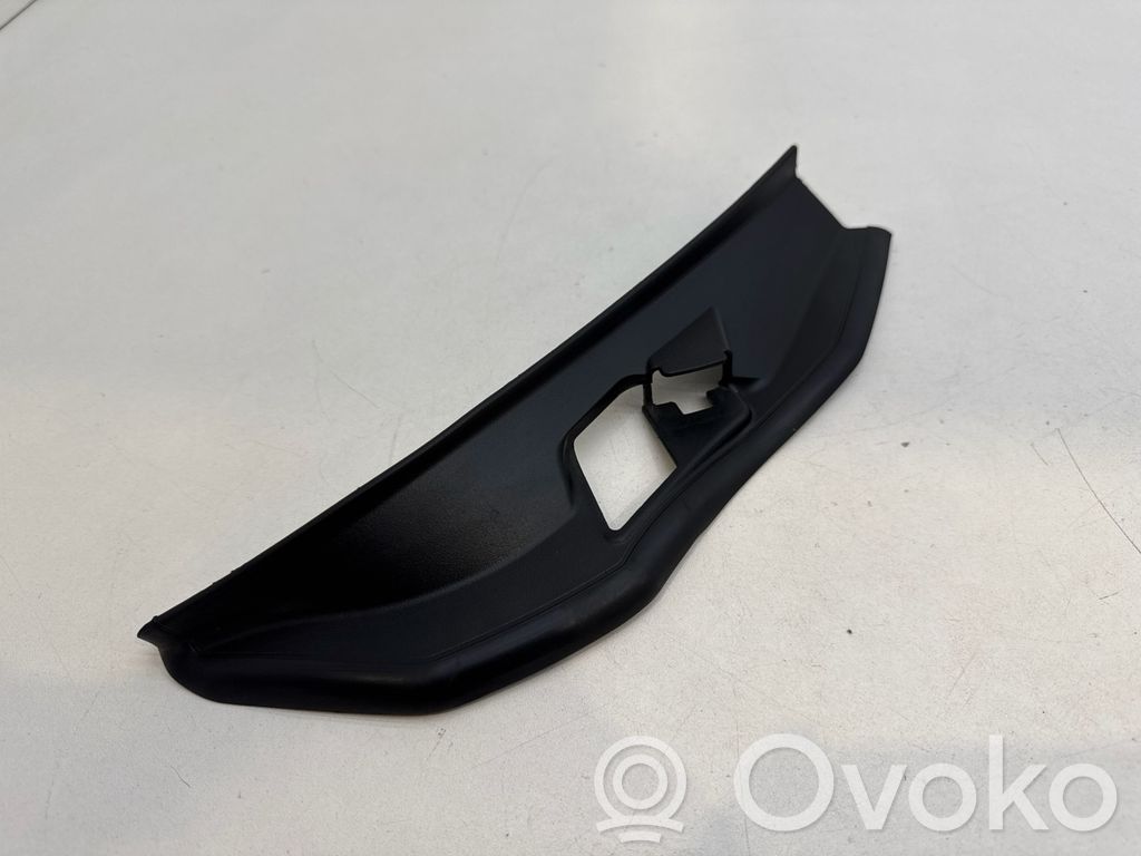 BMW 5 F10 F11 Inne elementy wykończenia bagażnika 