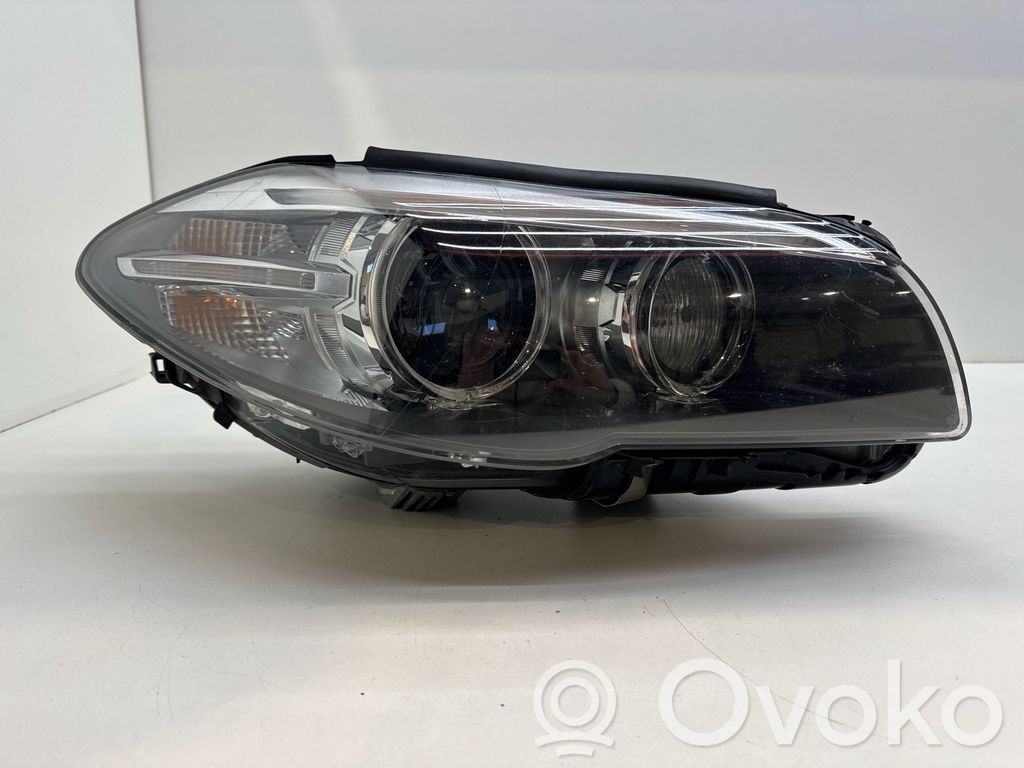 BMW 5 F10 F11 Lampa przednia 