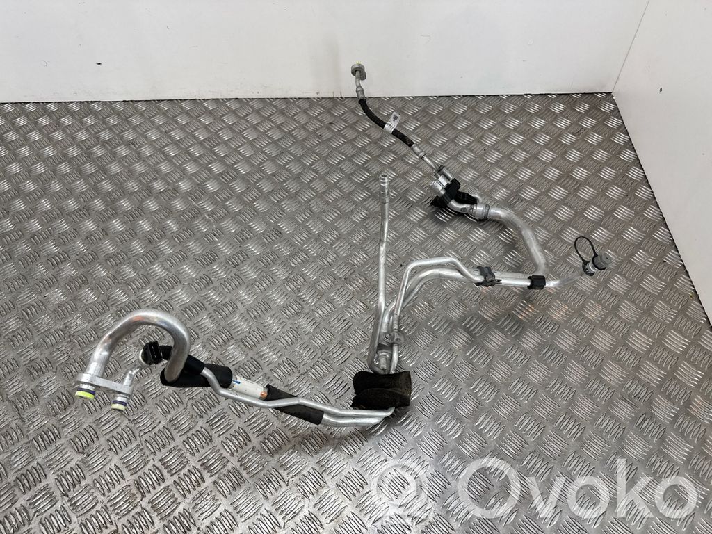 Ilmastointilaitteen putki (A/C)   HJ3219A834AB,1000282349
