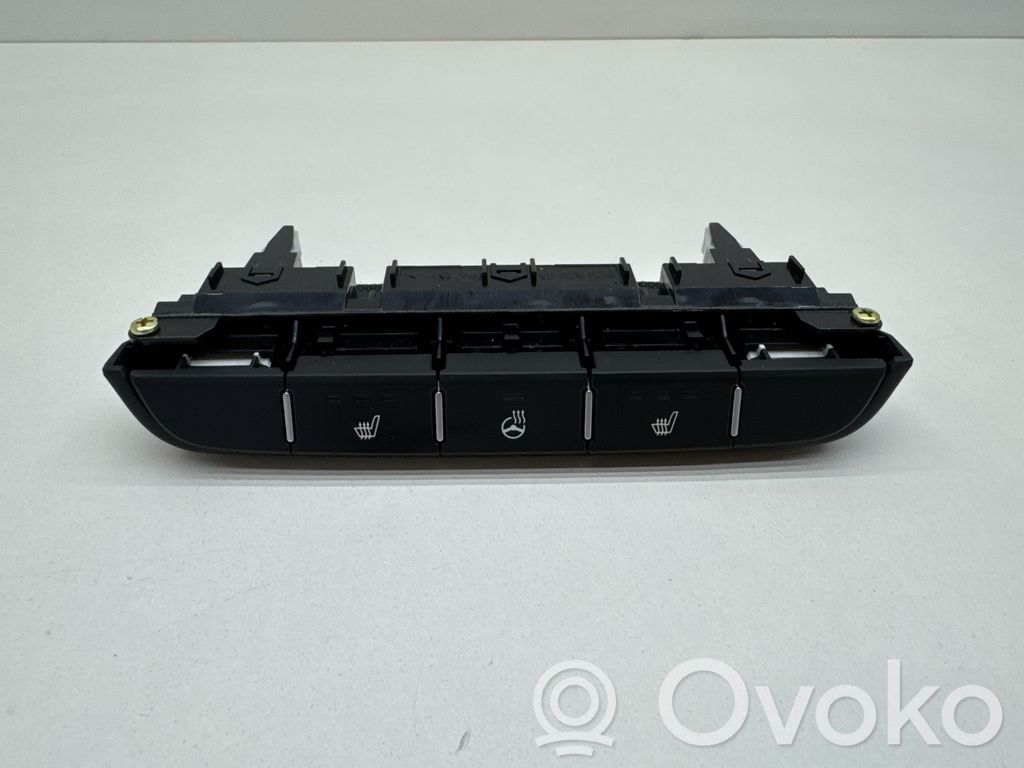 KIA Ceed Seat heating switch 