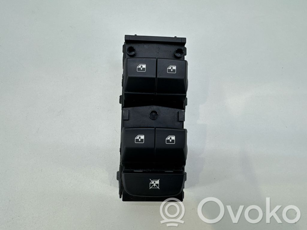 KIA Ceed Interruptor del elevalunas eléctrico 