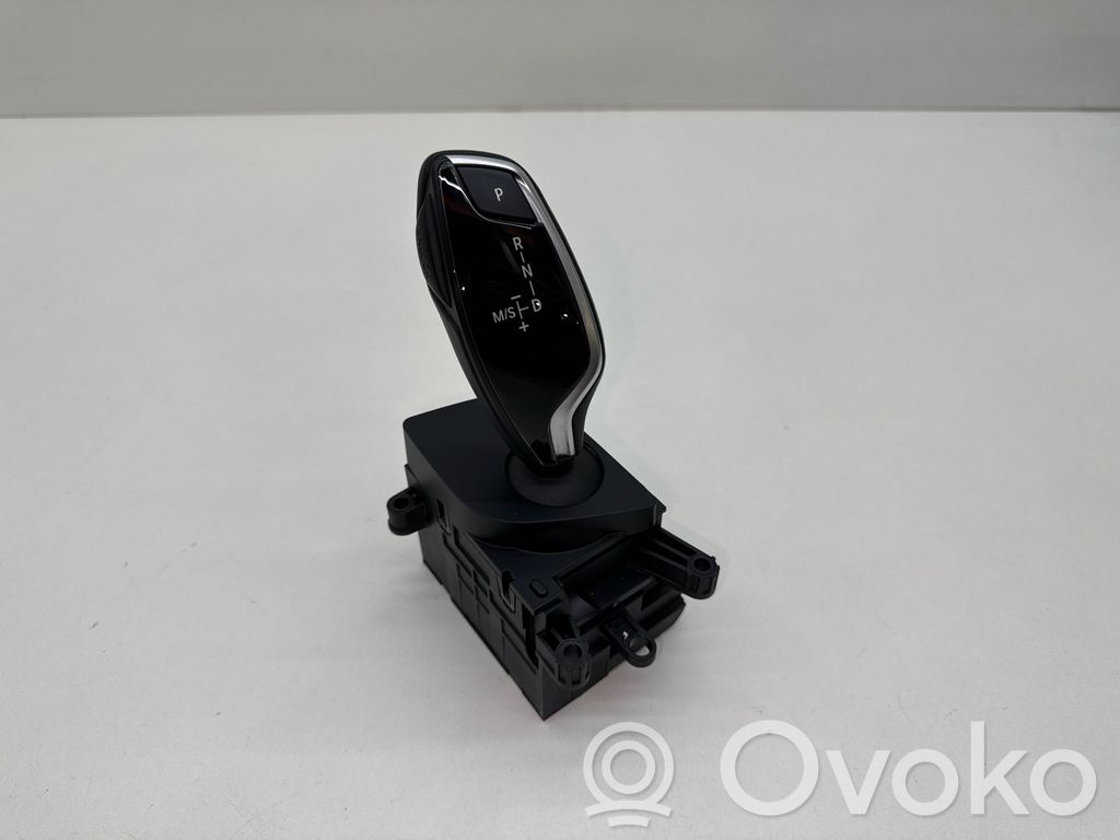 BMW 5 G30 G31 G38 Lewarek zmiany biegów / dolny 