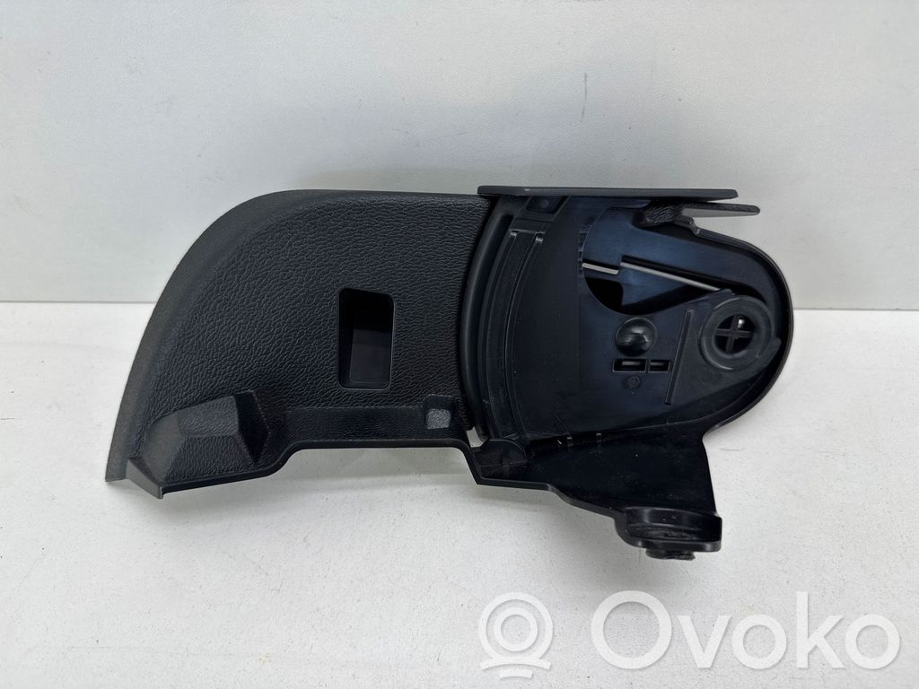 Volvo XC40 Prowadnica pasa bezpieczeństwa 