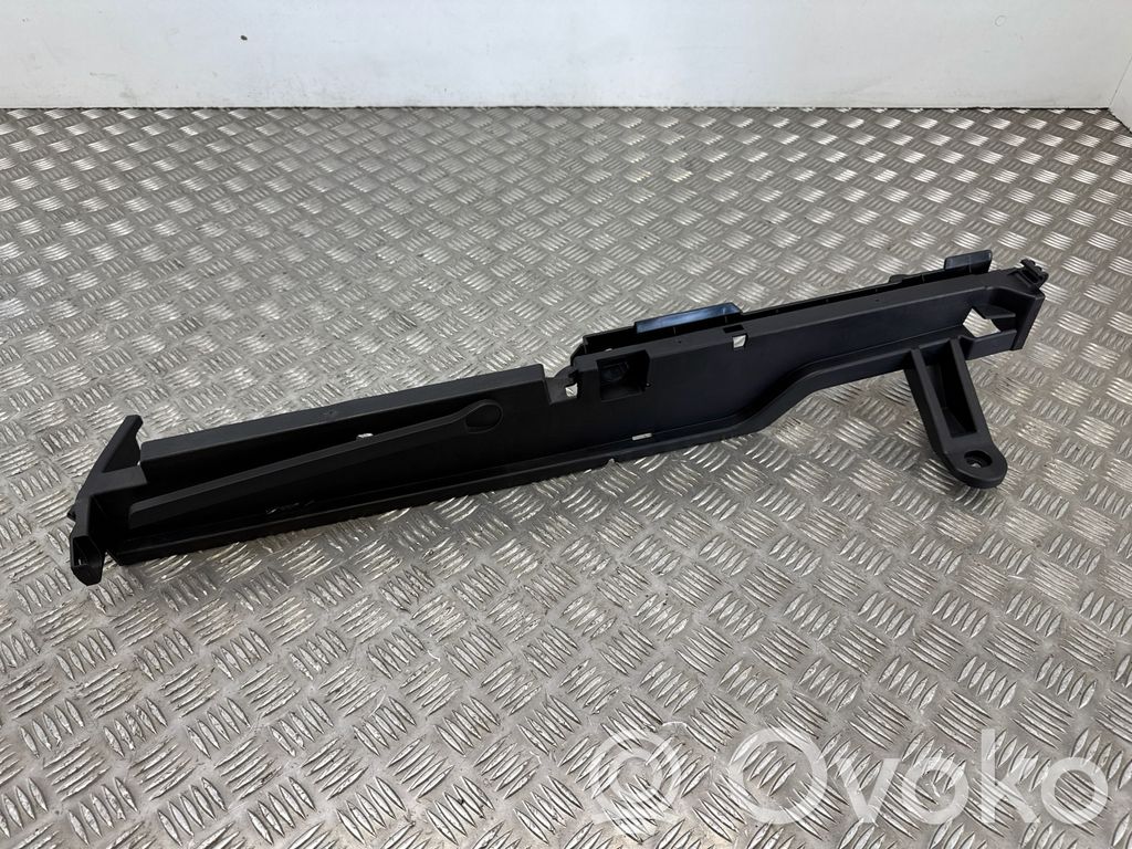 Volvo XC40 Inne elementy wykończenia bagażnika 