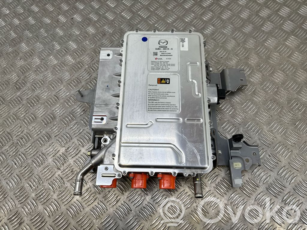 Mazda MX-30 Cargador de batería (opcional) 