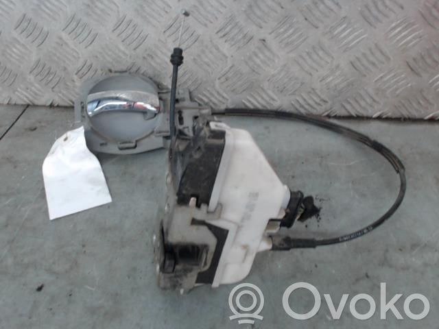Citroen C3 Priekšpusē slēdzene 
