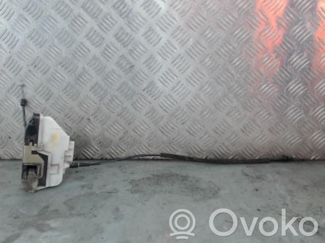 Citroen C3 Priekšpusē slēdzene 