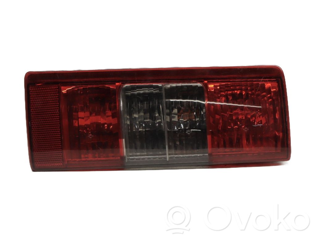 Rear/tail lights   9199760