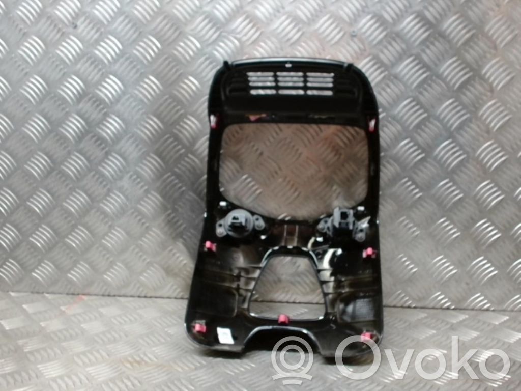 Peugeot 108 Console centrale 