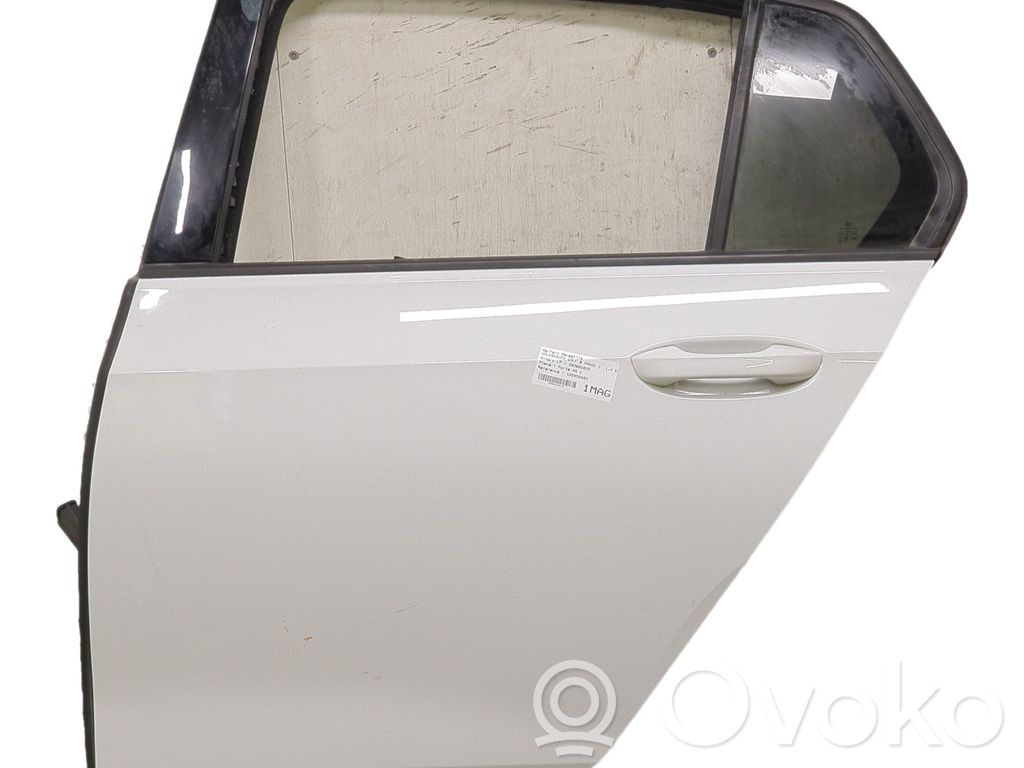 Volkswagen Golf VIII Puerta trasera 