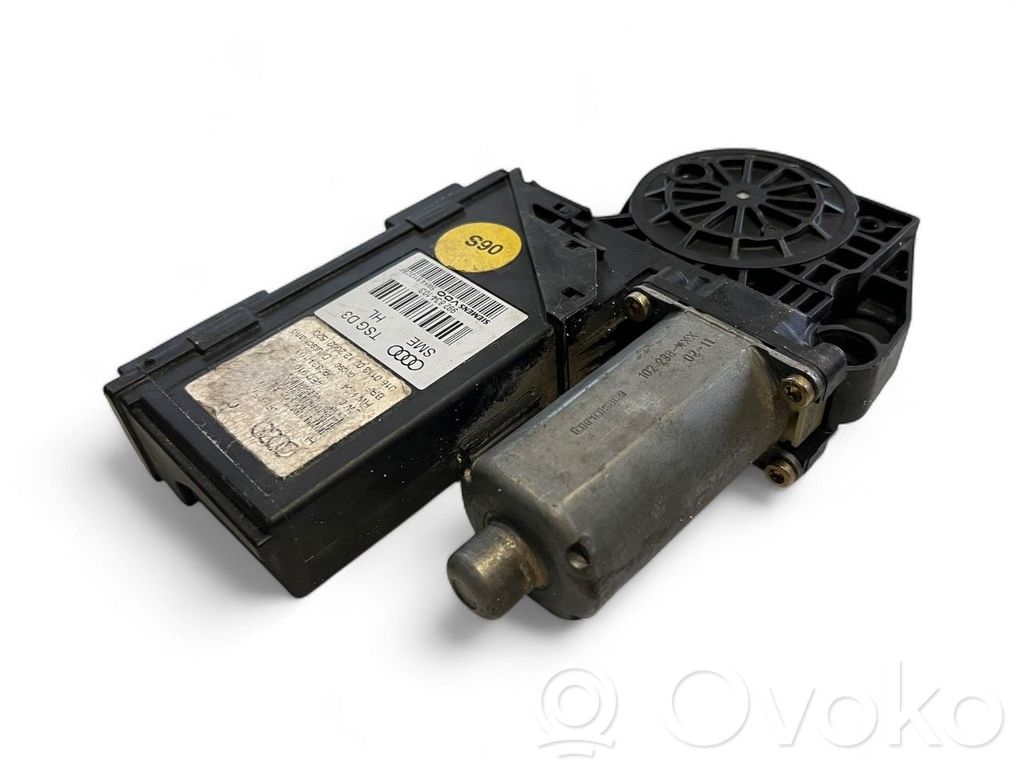Audi A8 S8 D3 4E Rear door window regulator motor 