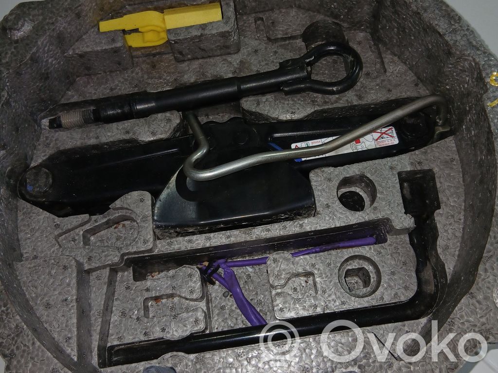 Citroen C5 Įrankių komplektas 