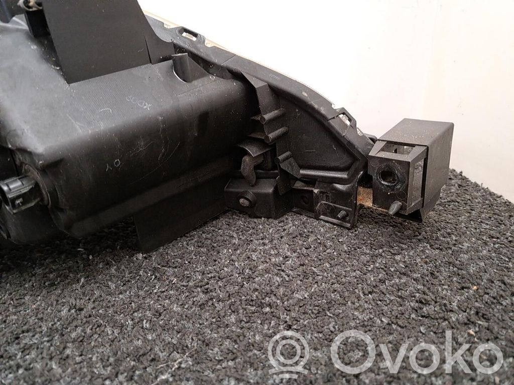 Mazda 5 Headlight/headlamp 