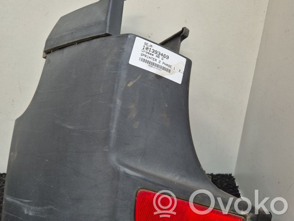 Mercedes-Benz Sprinter W906 Rivestimento del pannello parte angolare del paraurti posteriore 