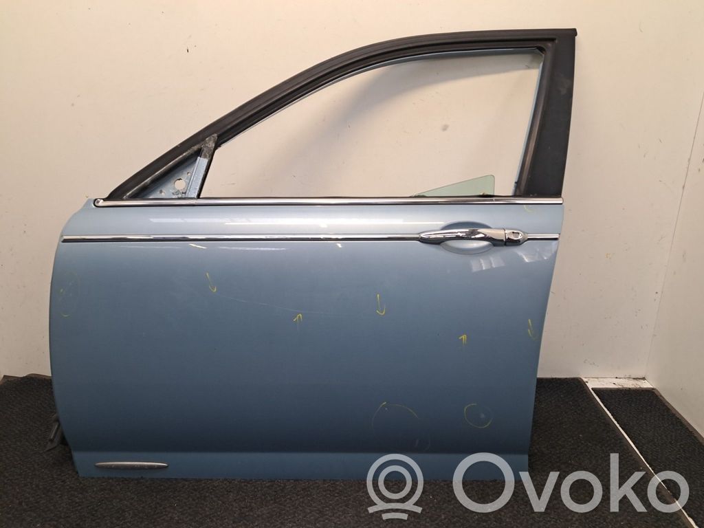 Front door   BDA500130