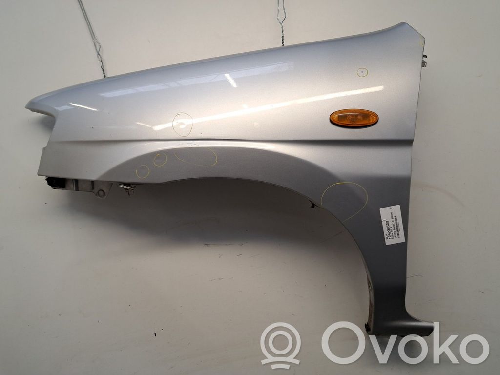 Mazda Demio Sparnas 