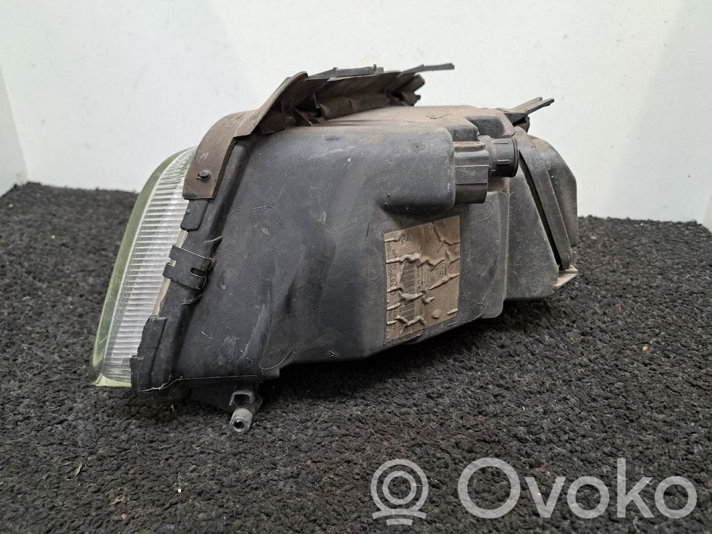 Headlight/headlamp   8D0941030B