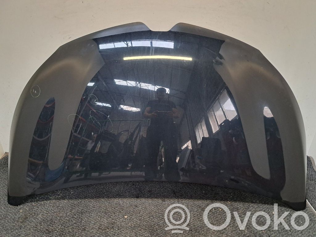 Renault Captur Konepelti 