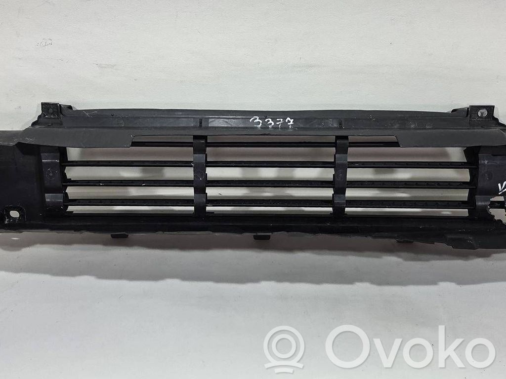 Volvo XC40 Osłona chłodnicy 