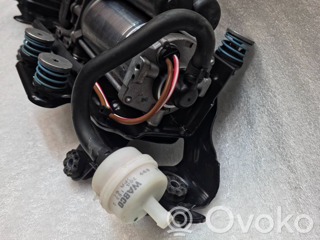 Audi Q8 e-tron Compresor/pompă suspensie pneumatică 