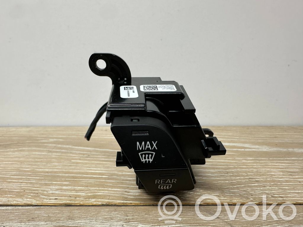 BMW X1 U11 Air circulation switch 