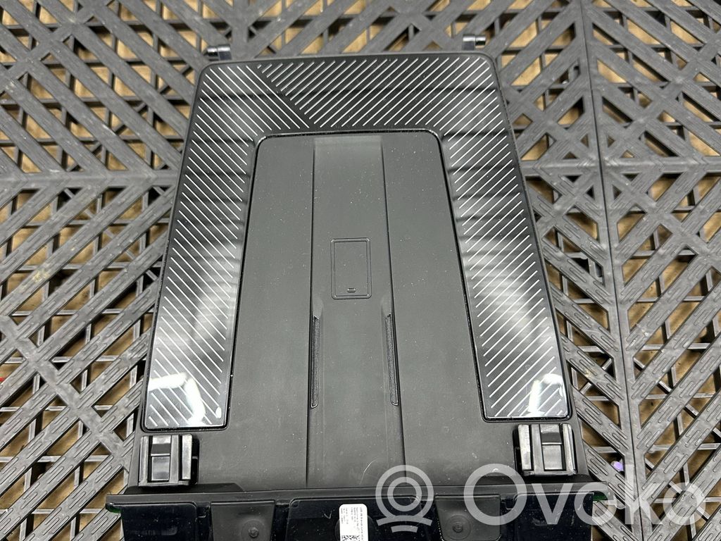 BMW X1 U11 Battery charger (optional) 