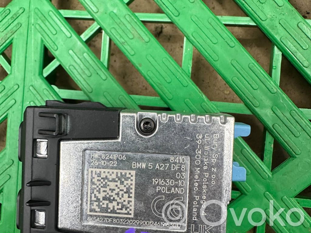 BMW 5 G60 G61 Gniazdo / Złącze USB 