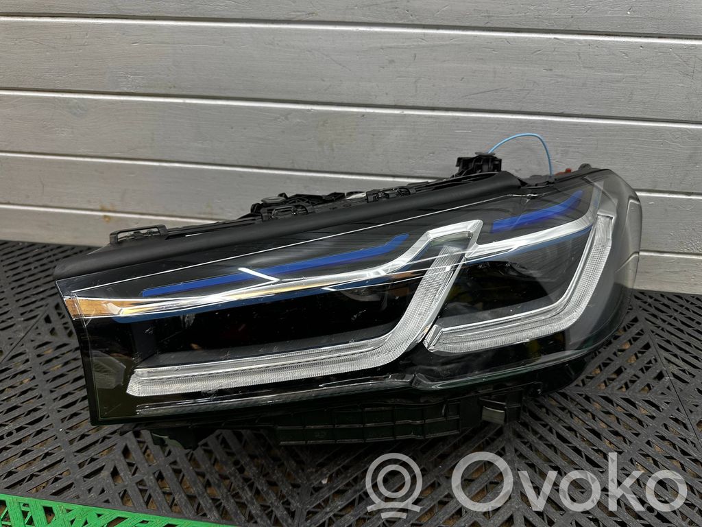 BMW 5 G30 G31 G38 Lampa przednia 