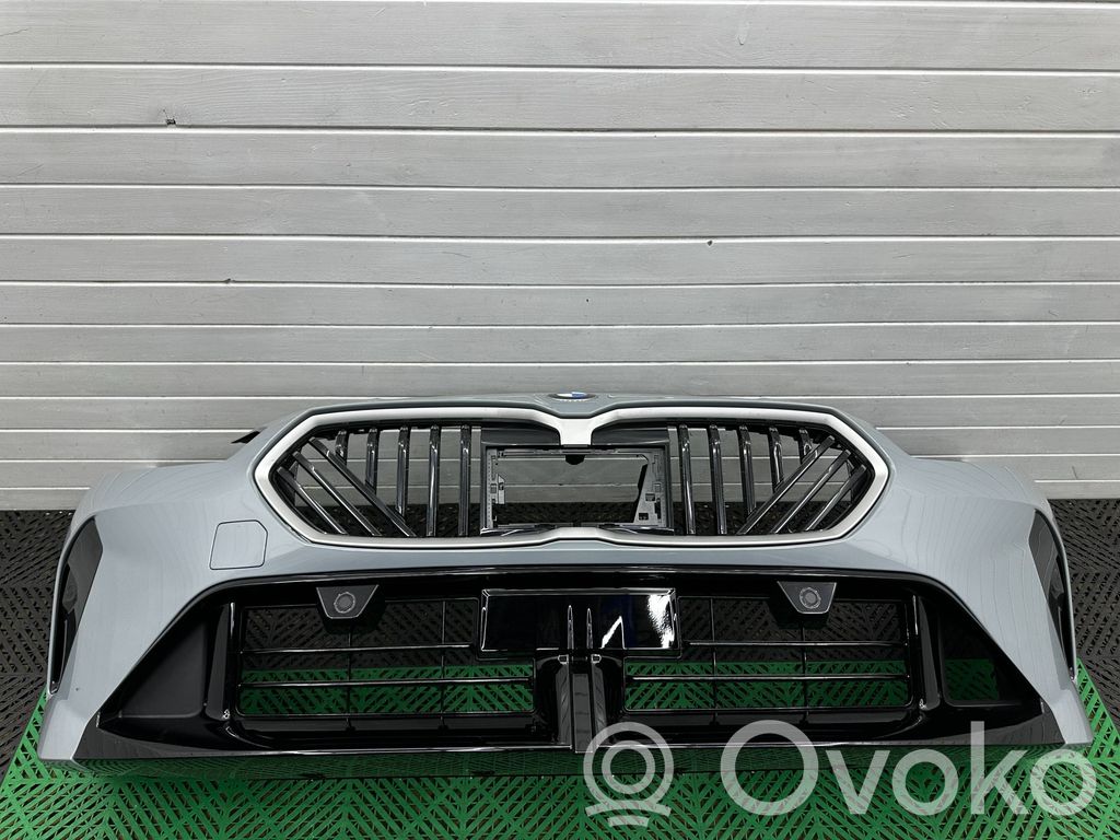 BMW 1 F70 Parachoques delantero 