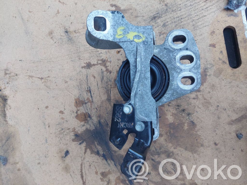 Mazda CX-3 Engine mount vacuum valve 
