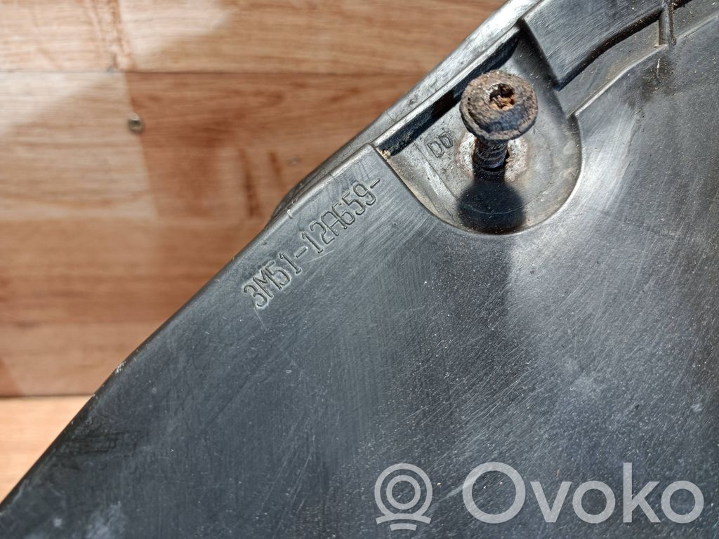 Ford Focus Air filter box 