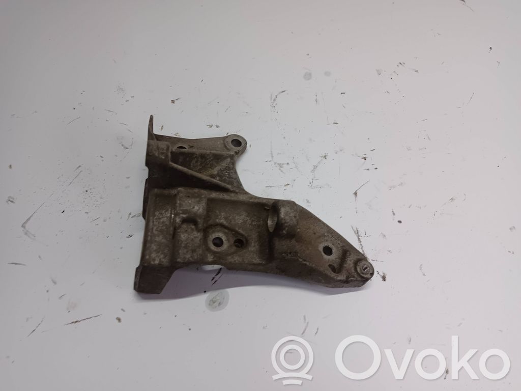 Engine mounting bracket   9646424380
