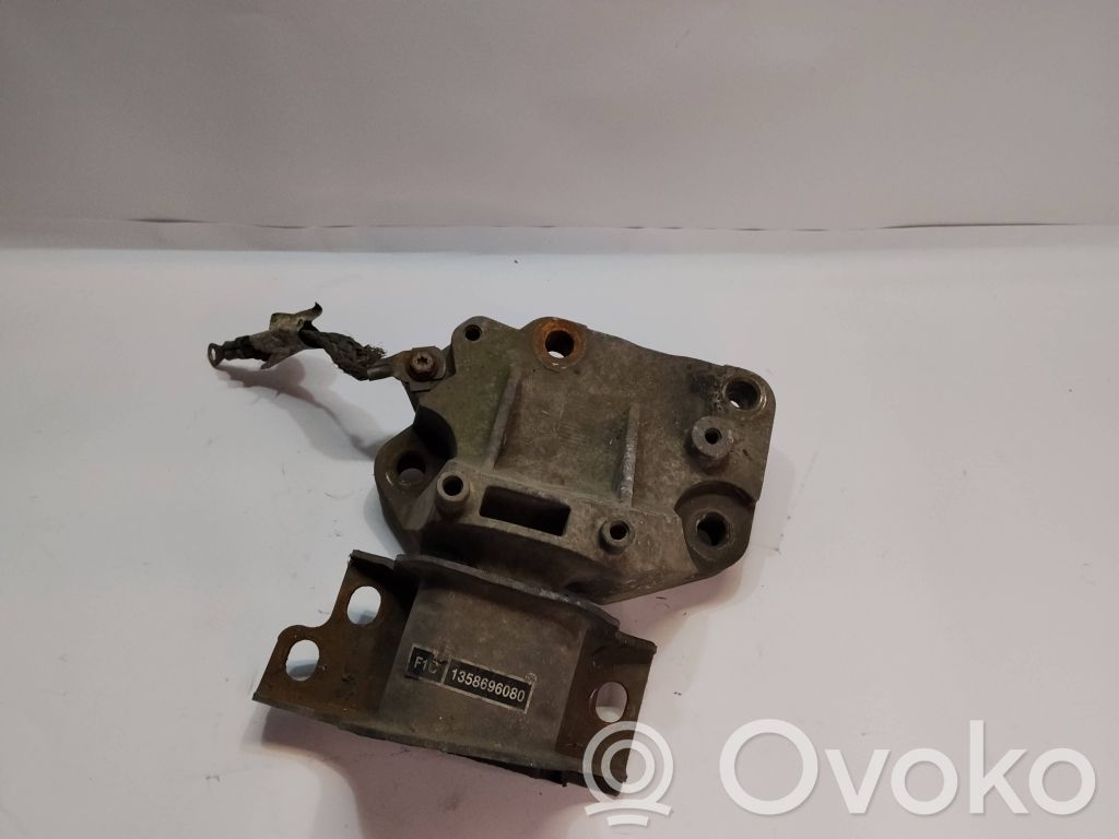 Fiat Ducato Engine mount bracket 