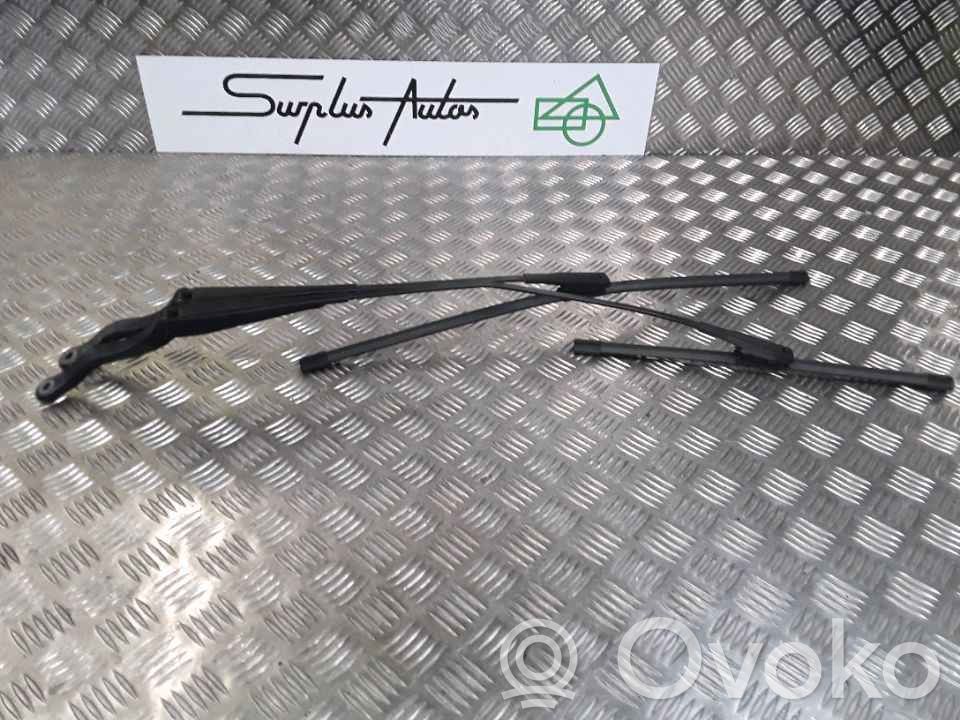 Opel Corsa A Scheibenwischer 