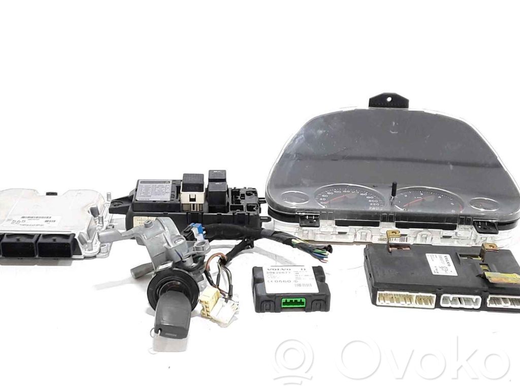 Komputer / Sterownik ECU i komplet kluczy   8603166,20230864,4650798,VDMS13