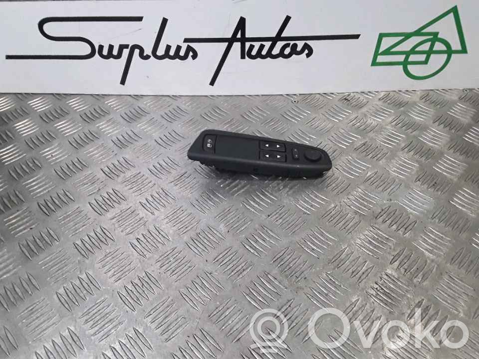 Fiat Stilo Electric window control switch 