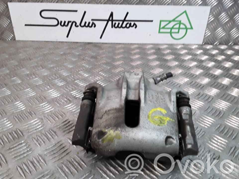 Citroen C4 Cactus Zacisk hamulcowy przedni 