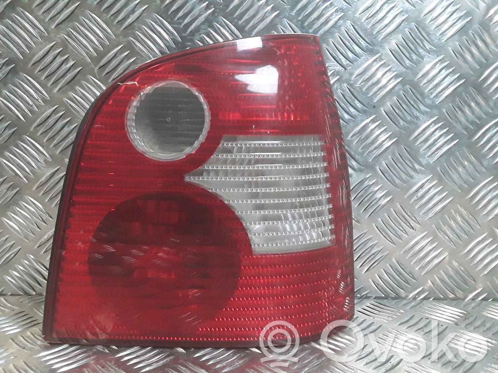 Volkswagen Polo IV 9N3 Lampa tylna 