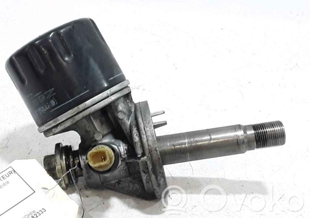Renault Twingo II Oil filter mounting bracket 