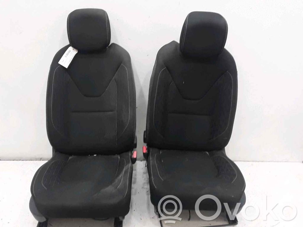 Renault Clio III Seat set 