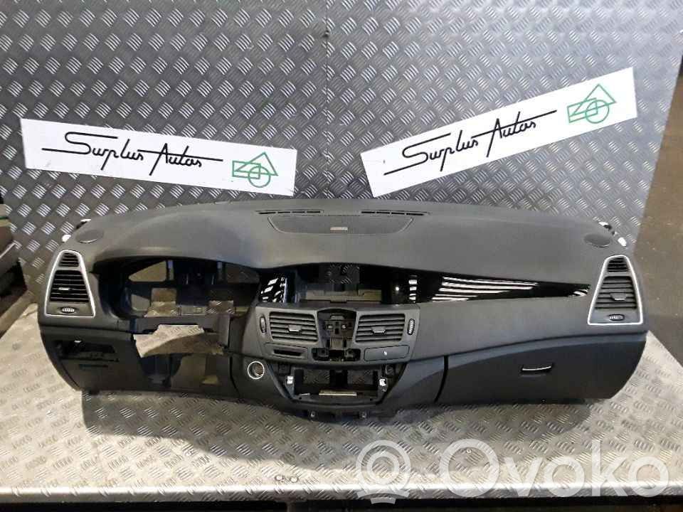 Renault Laguna III Panel de instrumentos 