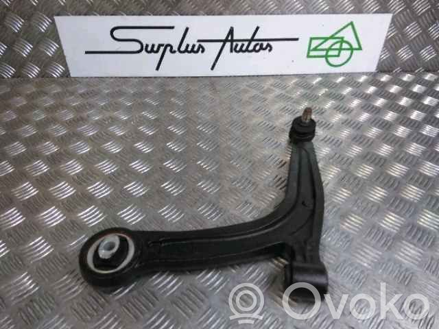 Ford Ka Braccio di controllo sospensione anteriore inferiore/braccio oscillante 
