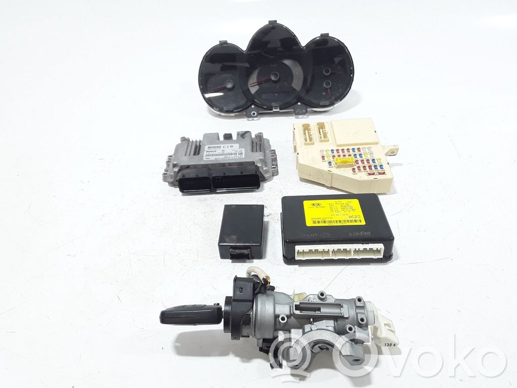 KIA Soul Engine ECU kit and lock set 